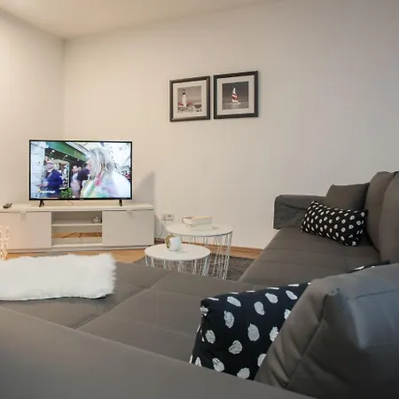 Cozy In Altastenberg With Private Terrace Daire Winterberg